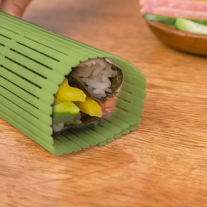 أداة السوشي البلاستيكية الخضرا - مراجعة Sushi Making Kit وسعره